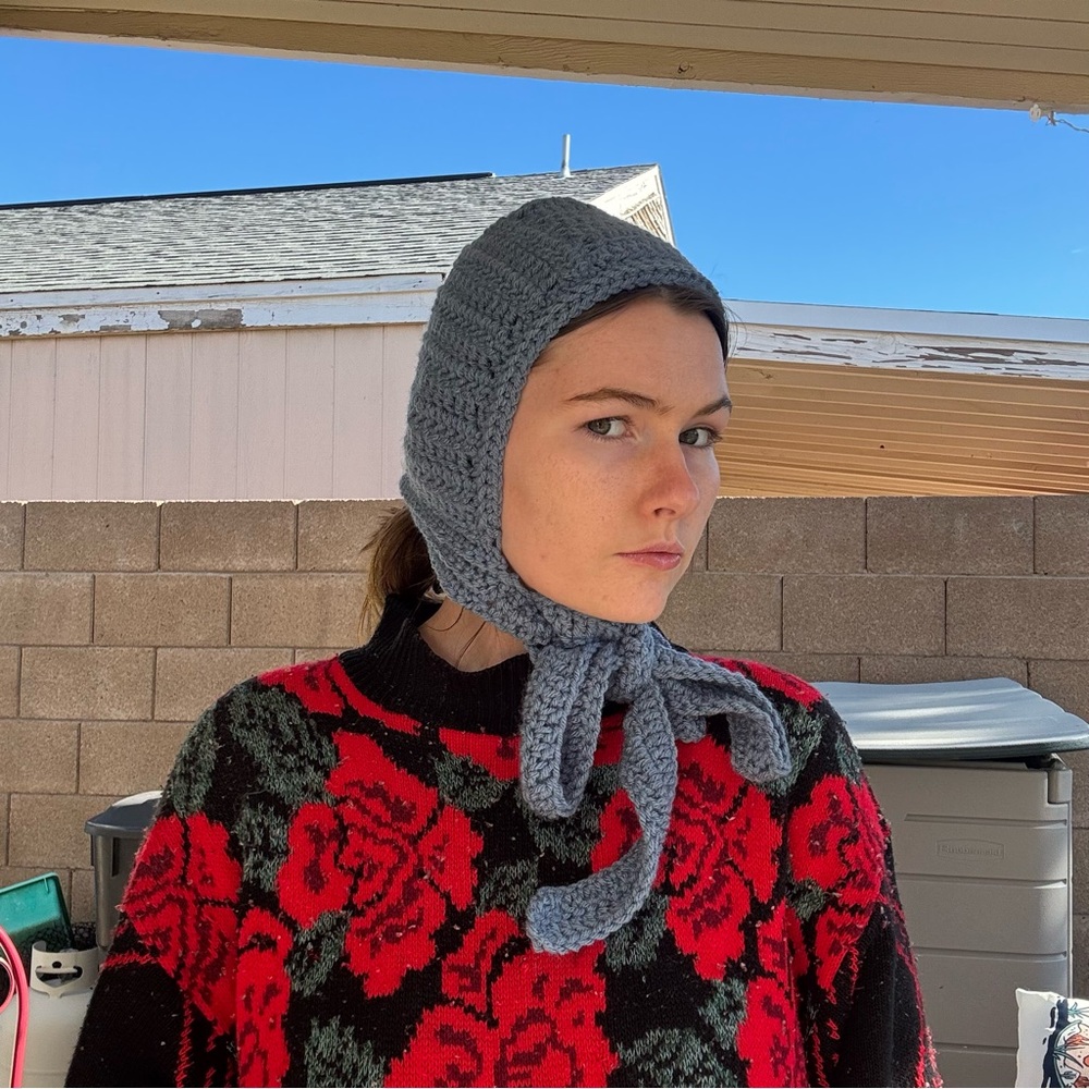 Blue crochet Bonnet - Picture 10 of 16